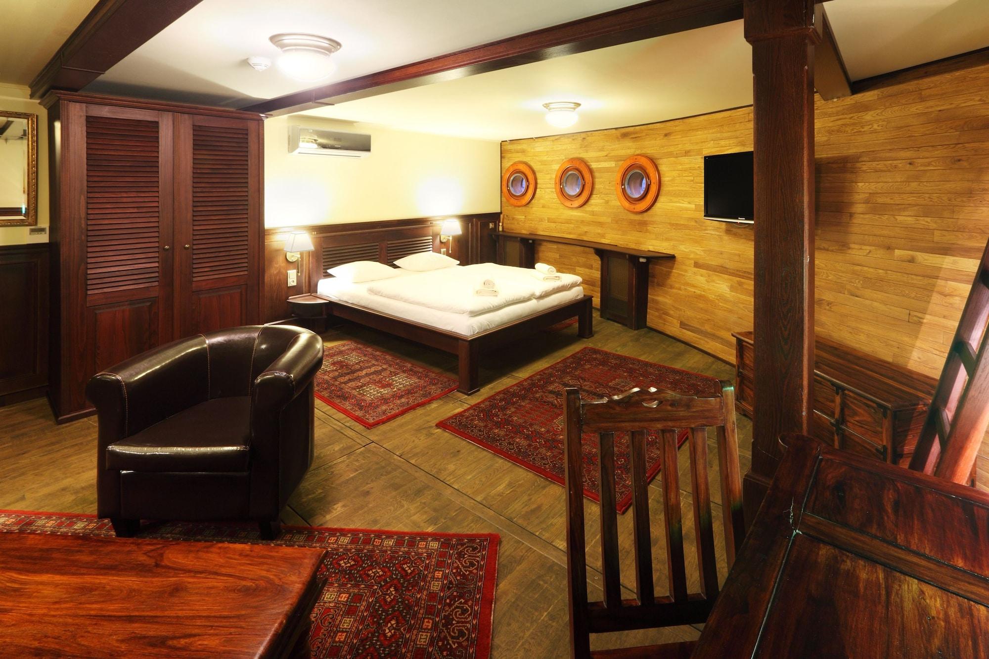 Boat Hotel Matylda ปราก ภายนอก รูปภาพ