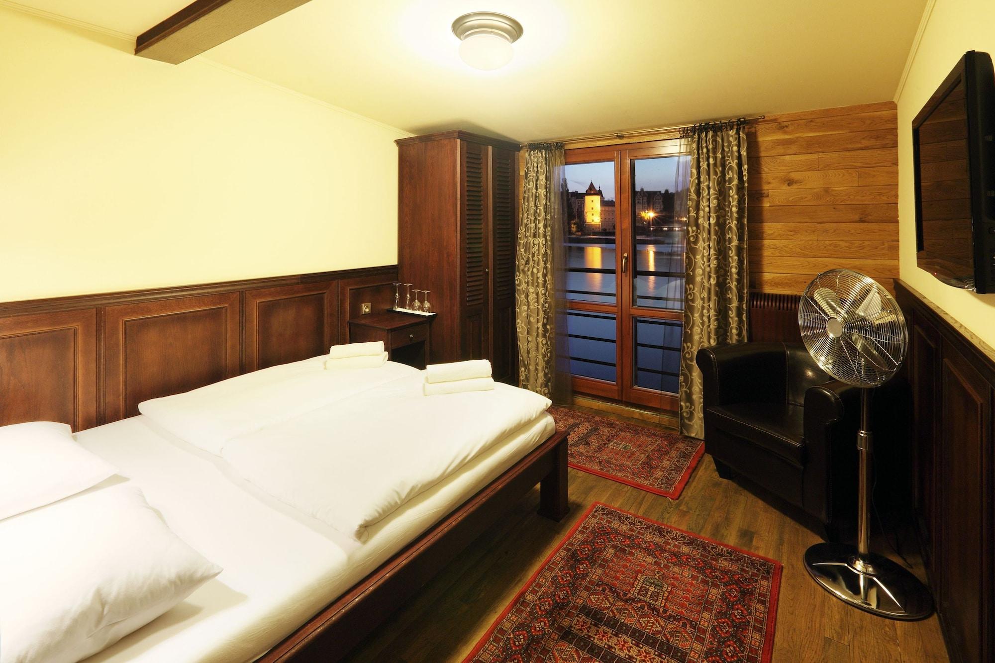 Boat Hotel Matylda ปราก ภายนอก รูปภาพ