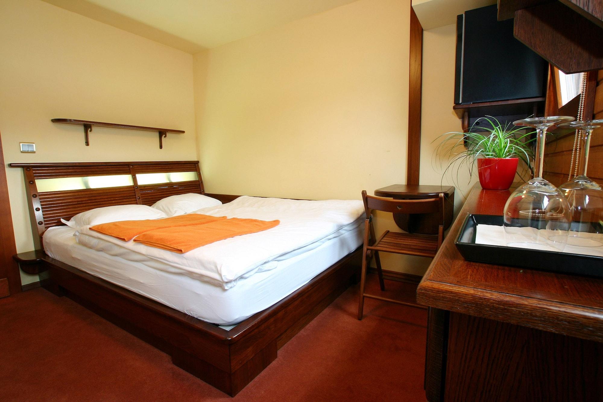 Boat Hotel Matylda ปราก ภายนอก รูปภาพ