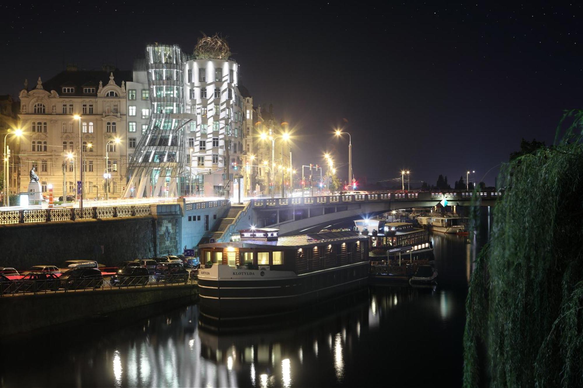 Boat Hotel Matylda ปราก ภายนอก รูปภาพ